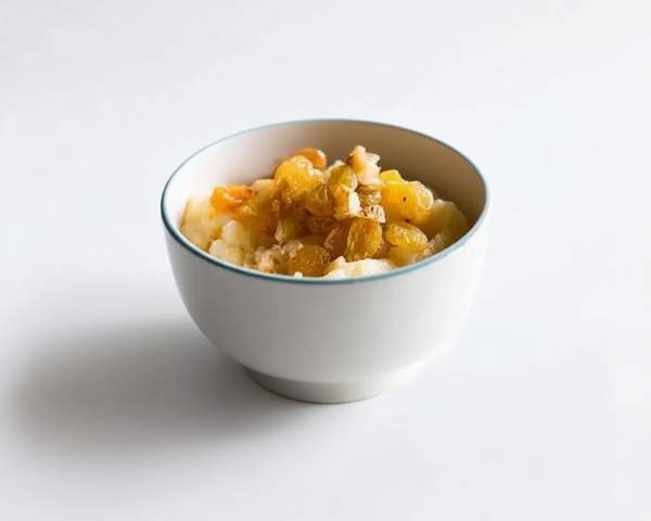 Кукурузная каша с изюмом и грецким орехом