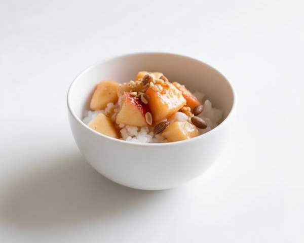 Рисовая каша с кокосовым молоком, медом, грушей и корицей
