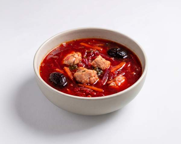 Борщ с курицей и черносливом